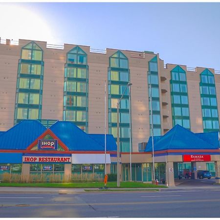 Ramada By Wyndham Niagara Falls/Fallsview Dış mekan fotoğraf