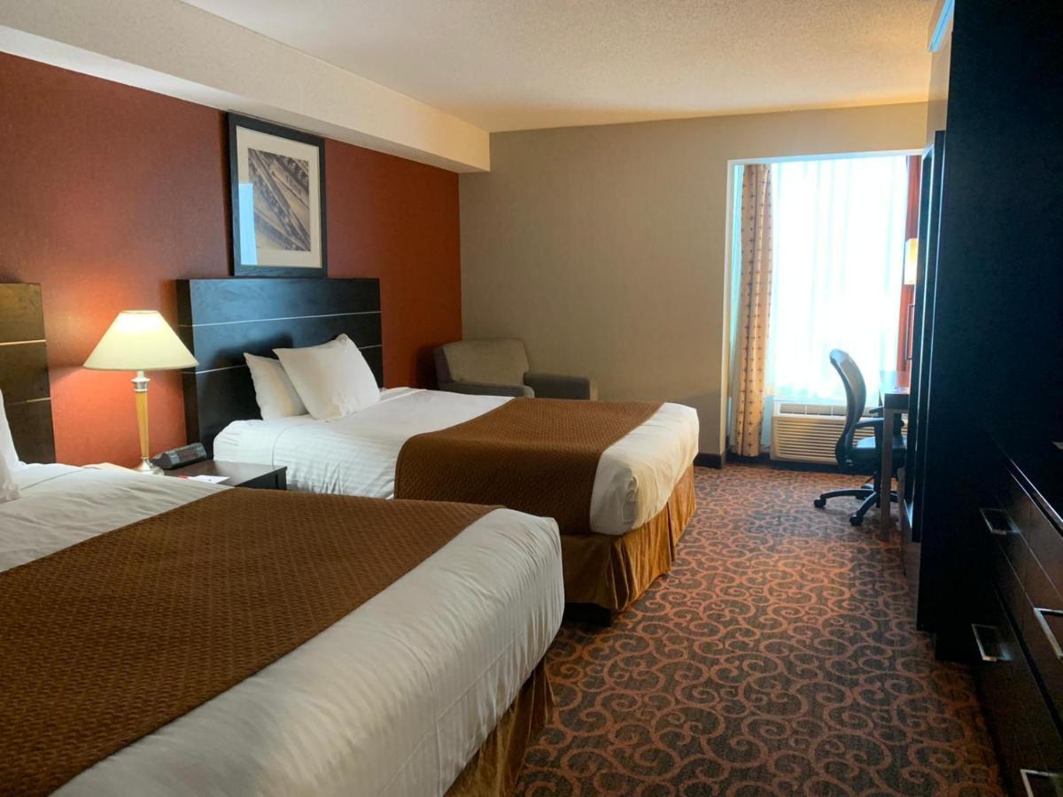 Ramada By Wyndham Niagara Falls/Fallsview Dış mekan fotoğraf