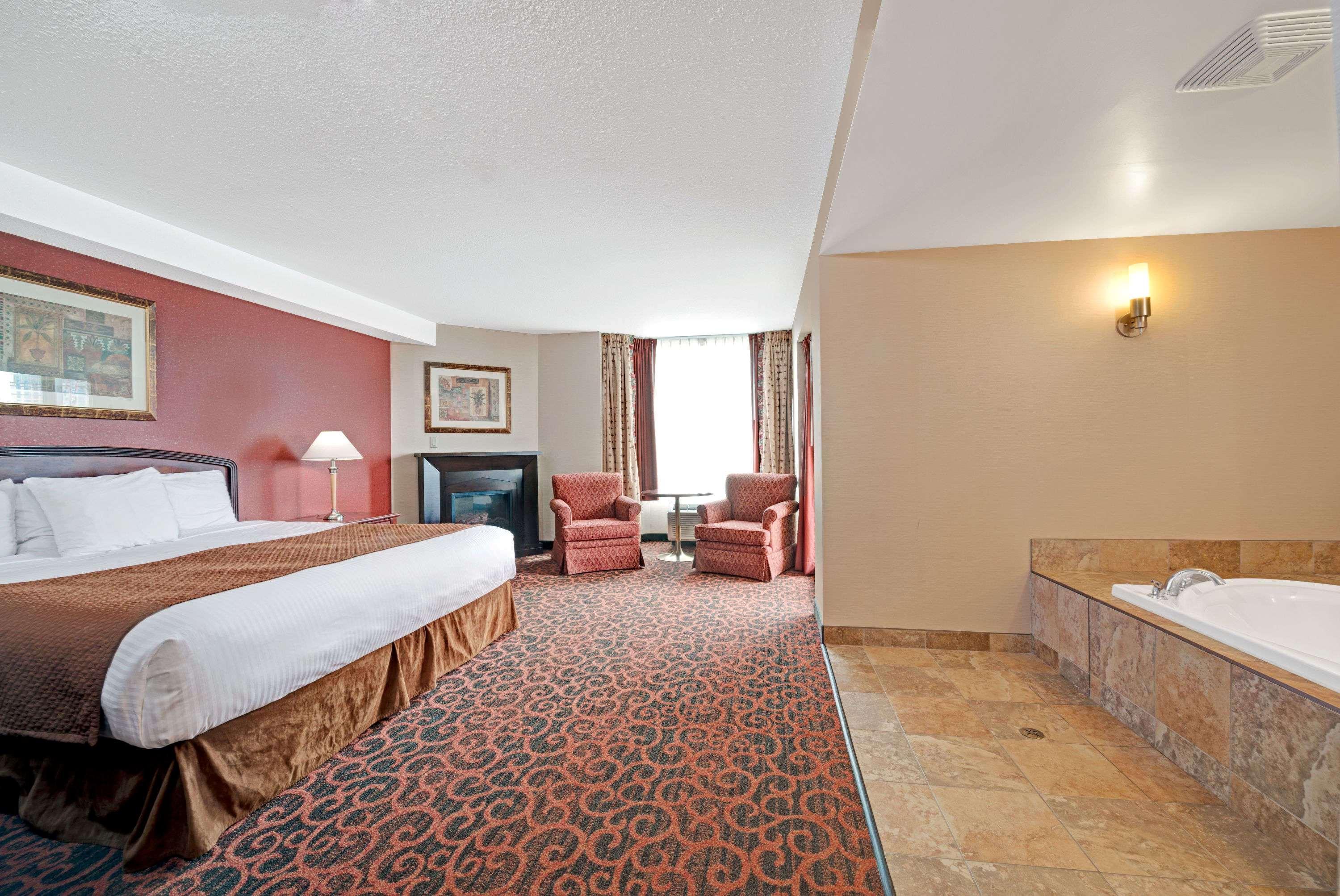 Ramada By Wyndham Niagara Falls/Fallsview Dış mekan fotoğraf