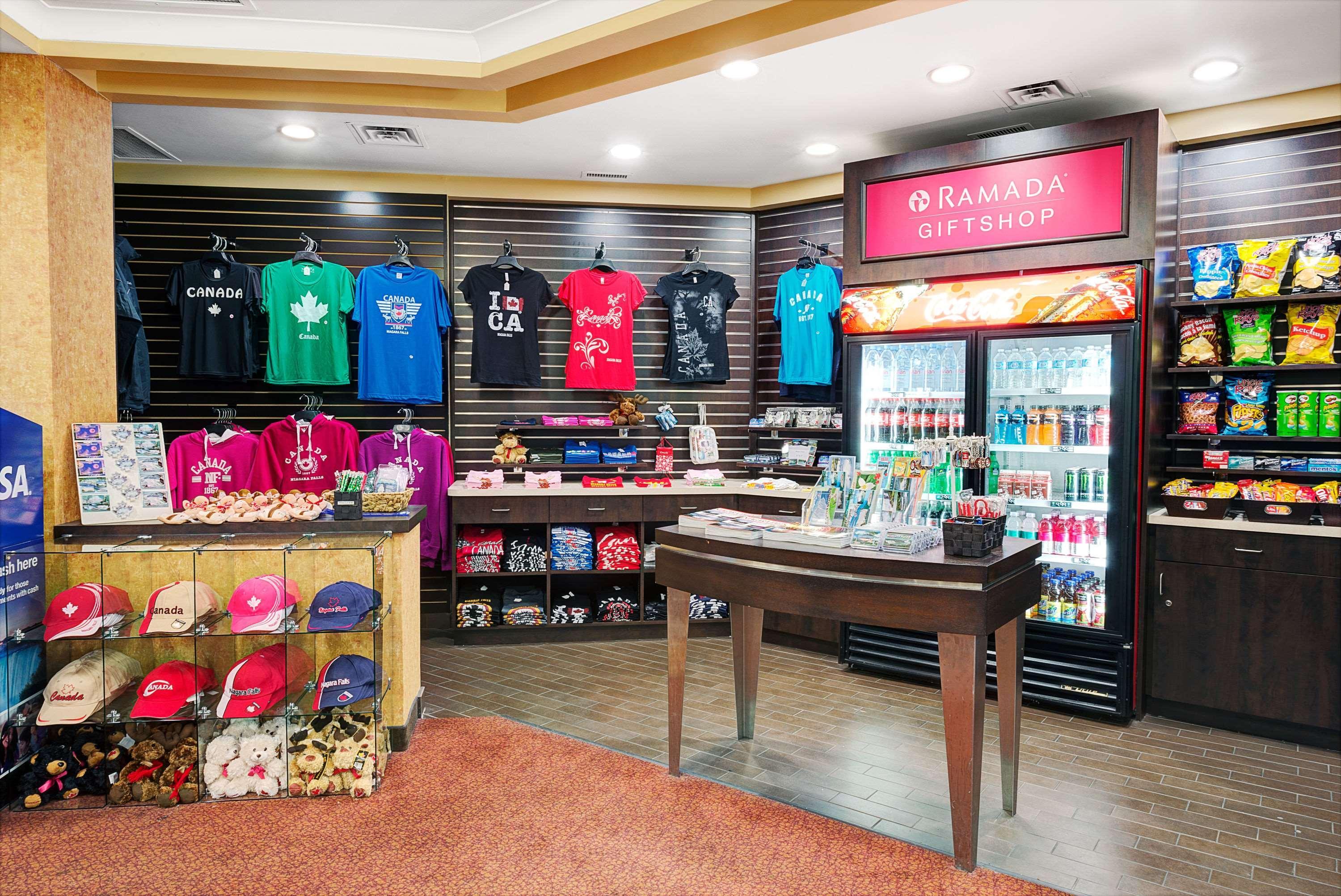 Ramada By Wyndham Niagara Falls/Fallsview Dış mekan fotoğraf