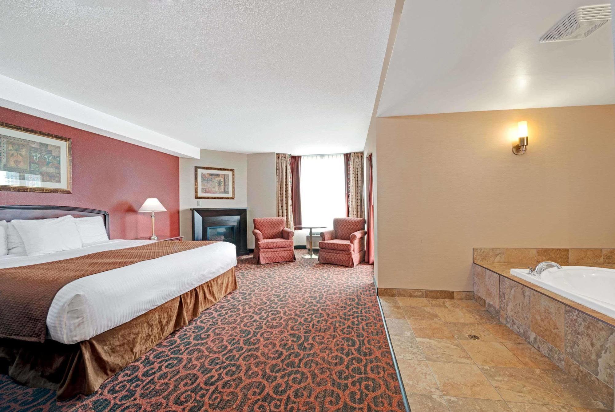 Ramada By Wyndham Niagara Falls/Fallsview Dış mekan fotoğraf