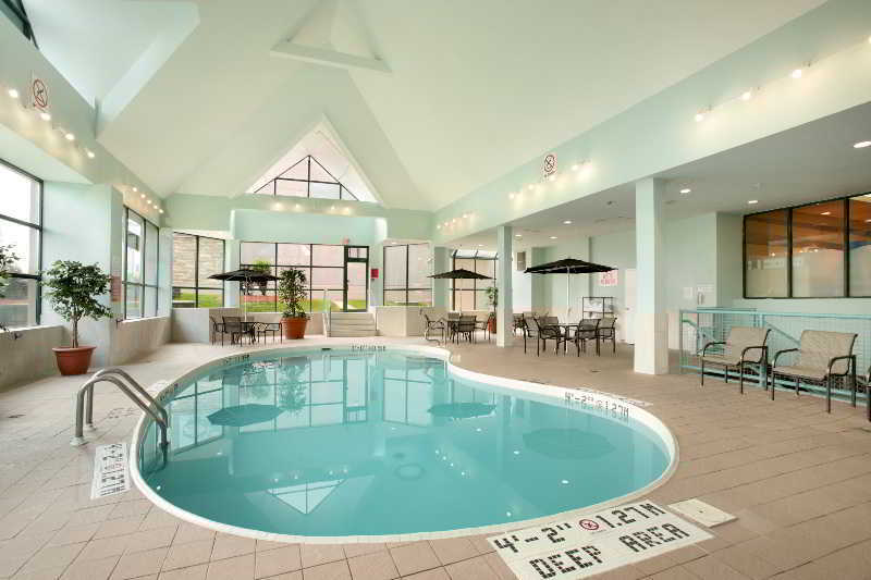 Ramada By Wyndham Niagara Falls/Fallsview Dış mekan fotoğraf